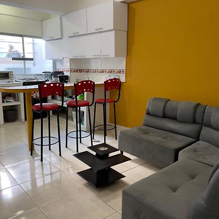 Apartamento Cerca A La Candelaria Y Hospitales Principales De Bogotá Exterior foto